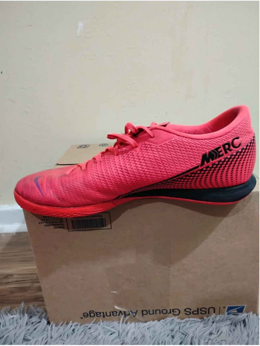 Nike Mercurial Vapor 13 Academy Men Size 10.5 Indoor Soccer Football Shoes